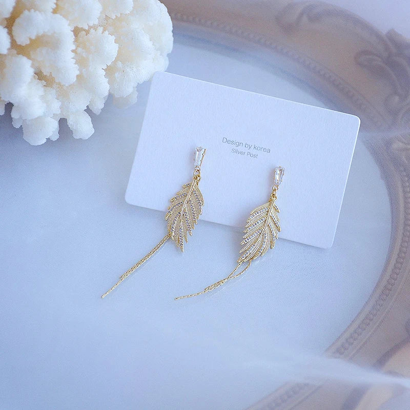 Stylish Gold Leaf Tassel Drop Earrings for Women