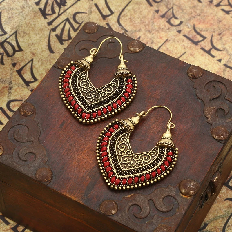 Vintage Heart-Shaped Bohemian Earrings: Stylish Handmade Women's Jewelry