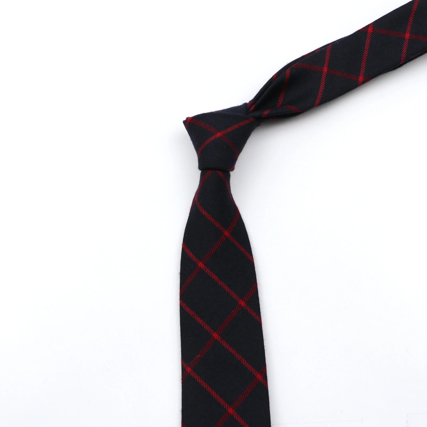 Classic Plaid Cotton Necktie: 6cm Slim Fashion Tie for Men's Tuxedo Suit, Ideal for Parties, Business, and Casual Occasions, Perfect Gift