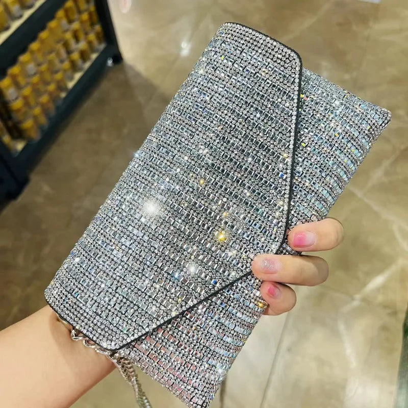 Luxury Designer Rhinestone Clutch: Fashionable Silver Purse with Chain for Women