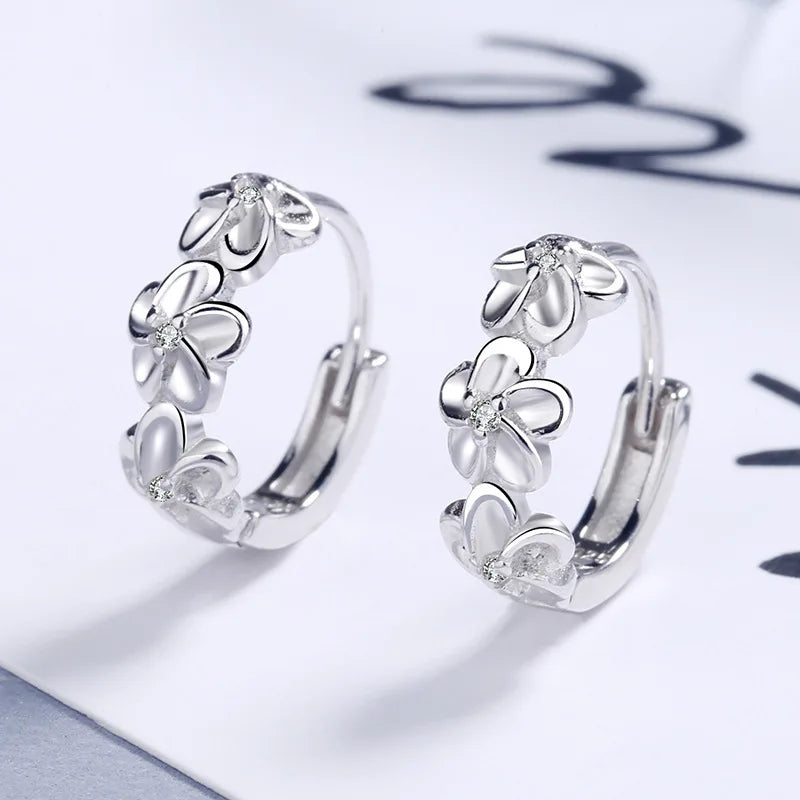 High-Quality Three Flower Design Crystal Zircon Earrings