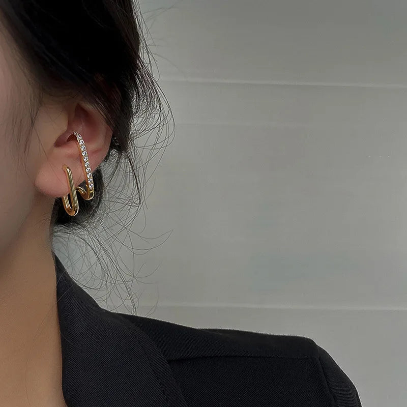 Luxury Crystal Claw Stud Earrings