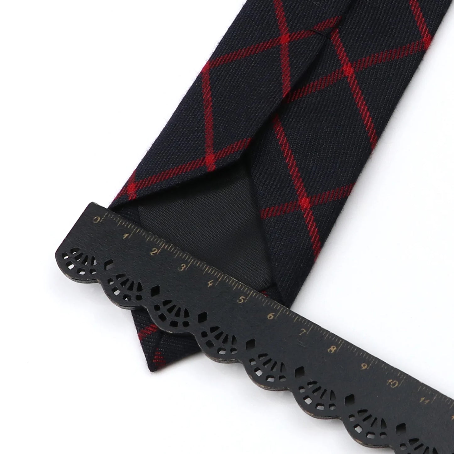 Classic Plaid Cotton Necktie: 6cm Slim Fashion Tie for Men's Tuxedo Suit, Ideal for Parties, Business, and Casual Occasions, Perfect Gift