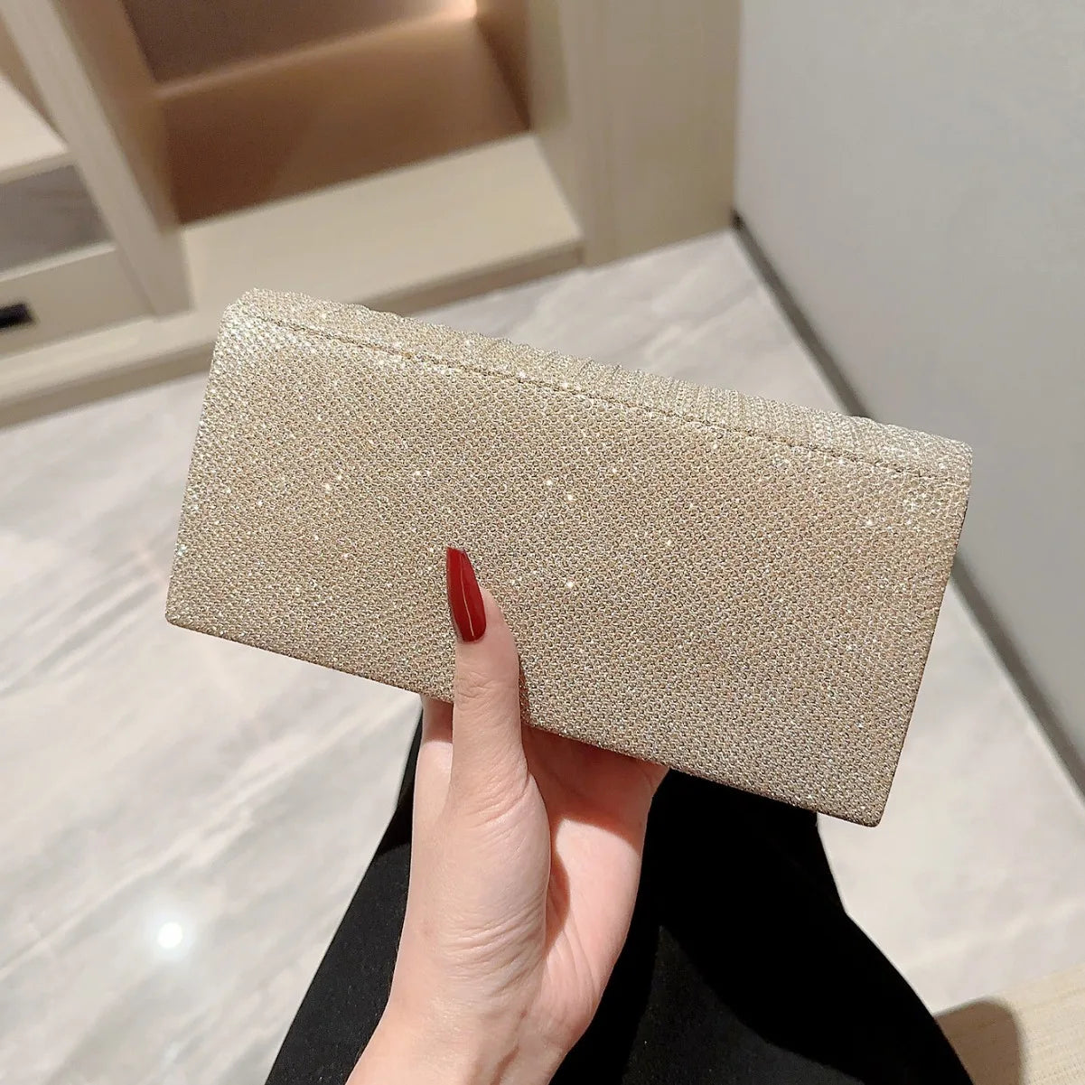 Women's Elegant Glitter Evening Clutch with Long Chain