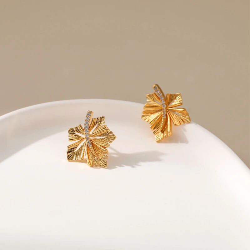 Exquisite Geometric Leaf-Shaped Earrings