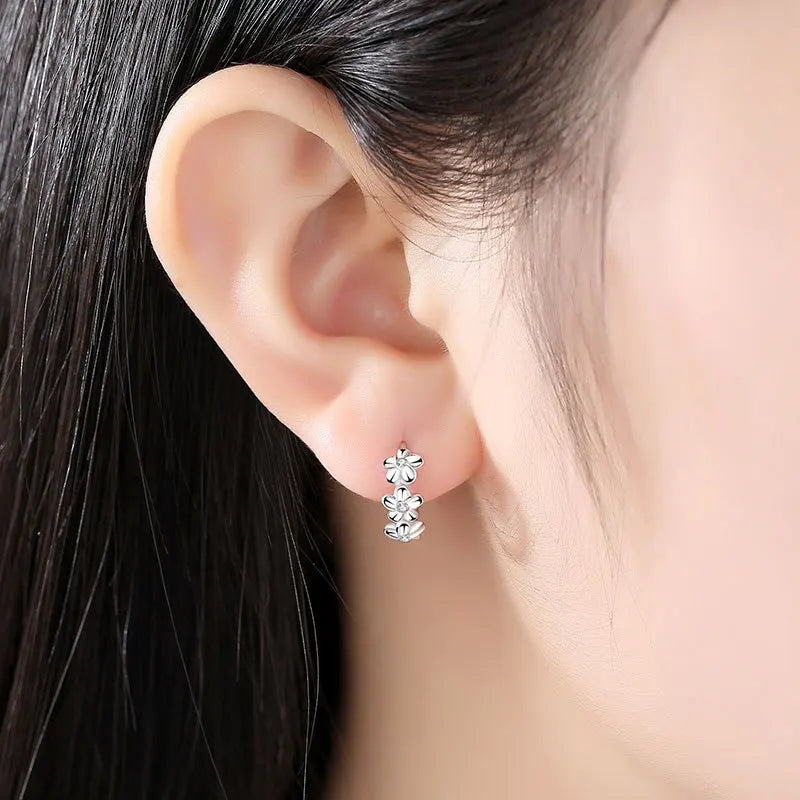 High-Quality Three Flower Design Crystal Zircon Earrings